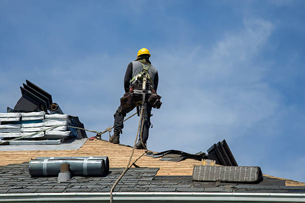 Professional Gutter Installation technician working in Cashmere, WA